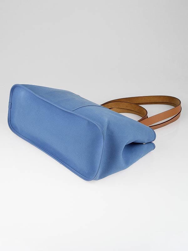 noriko0908nn　HERMES　ノベルティトートバッグ　ブルー Hermes Azure/Natural Canvas Cabag PM Tote Bag | Yoogi's Closet