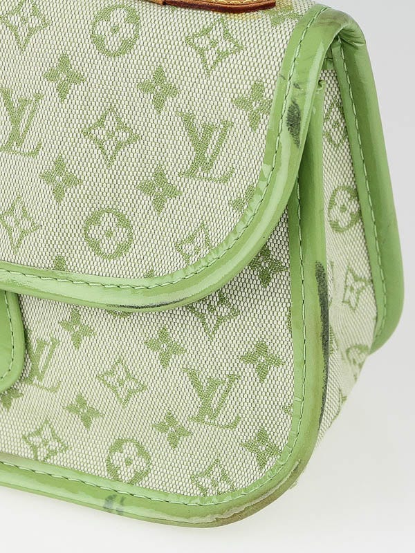 Louis Vuitton Vert Monogram Mini Lin Canvas Mary Kate Trousse Pochette -  Yoogi's Closet