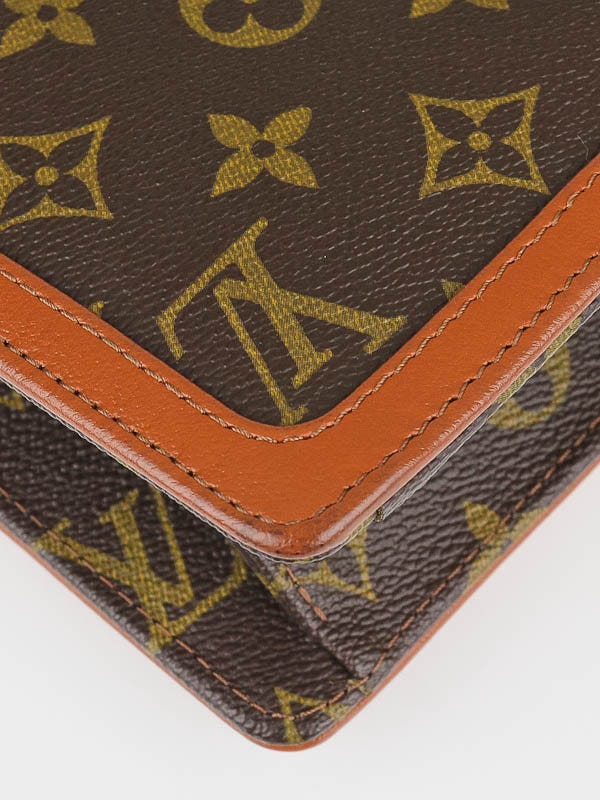 Sold at Auction: Louis Vuitton, Louis Vuitton Vintage Monogram Pochette  Dame Clutch