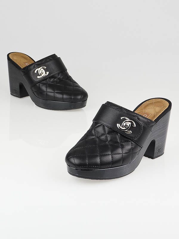 Chanel Black Quilted Leather CC Turnlock Clogs Size 7/37.5