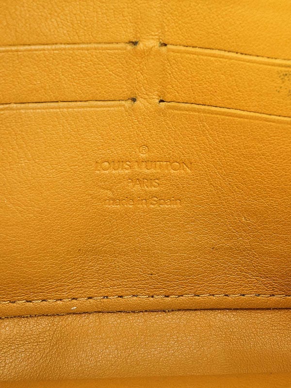 Louis Vuitton Monogram Canvas Zipped Passport Cover - Yoogi's Closet