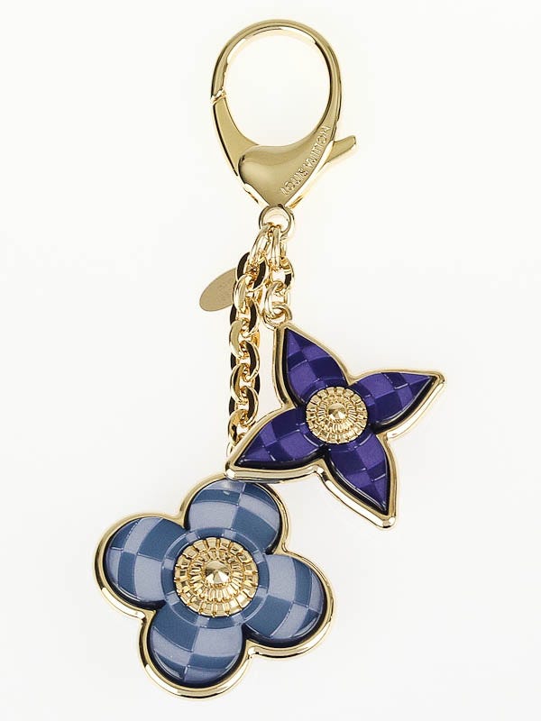 Louis Vuitton Blue Taiga Articles de Voyage Key Holder and Bag Charm -  Yoogi's Closet