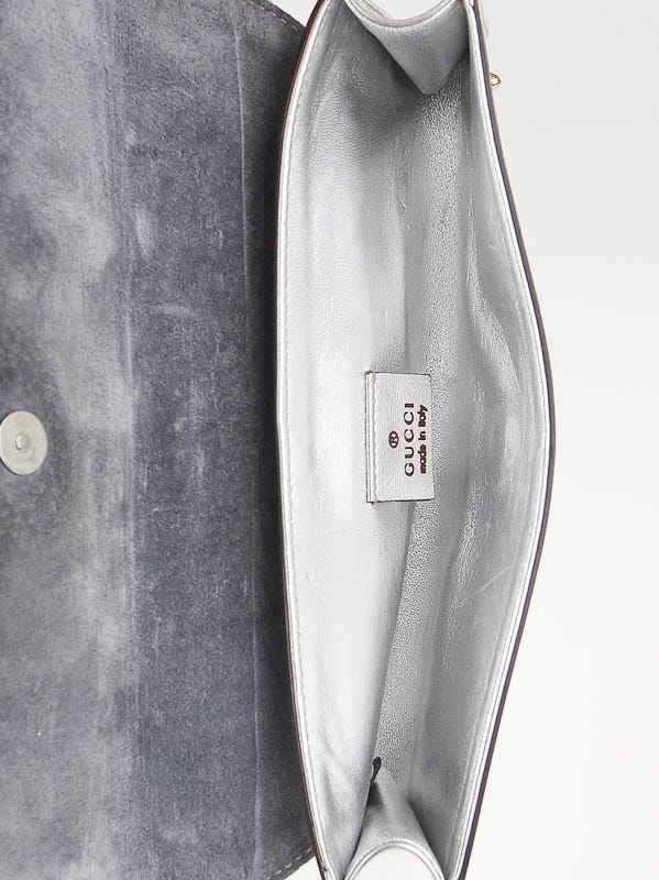 バッグ clowGUCCI Gucci Silver Metallic Patent Leather Mirror Clutch Bag