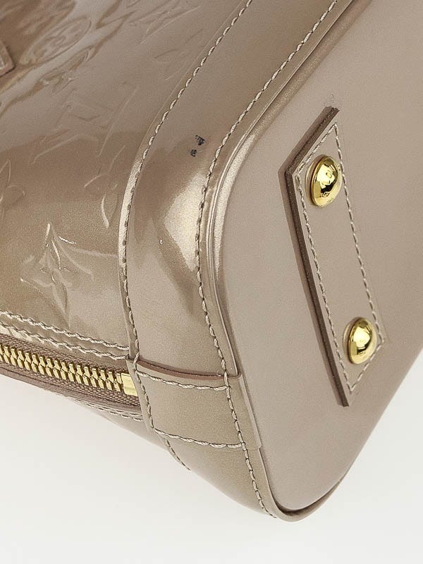 Louis Vuitton Beige Poudre Monogram Vernis Alma BB Bag at 1stDibs