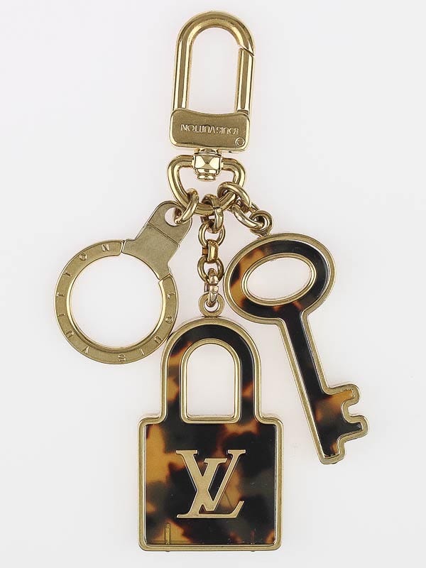 Louis Vuitton Tortoise Shell Resin Confidence Key Holder and Bag Charm