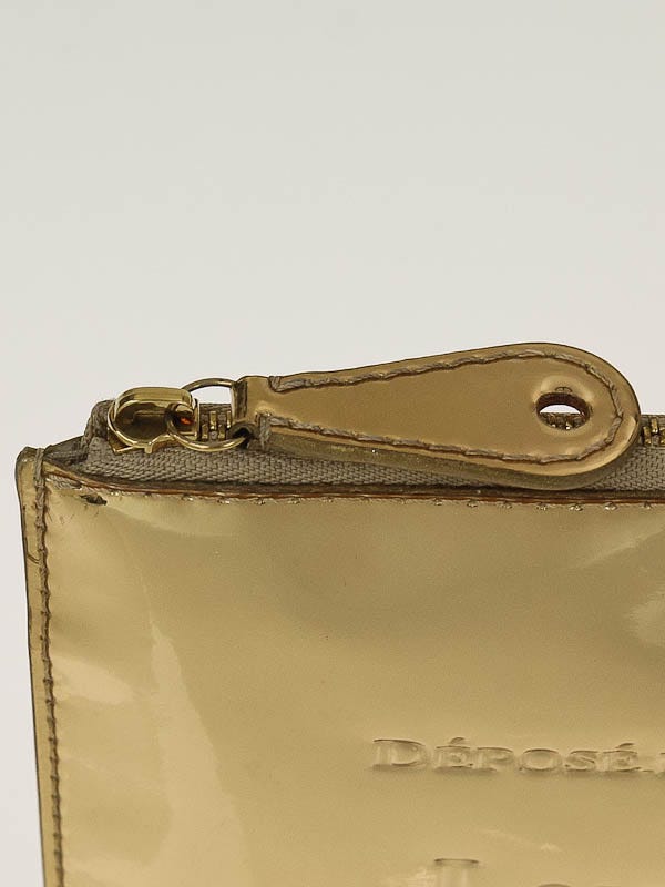 Louis Vuitton Gold Monogram Miroir Trousse Pouch Golden Plastic ref.134121  - Joli Closet
