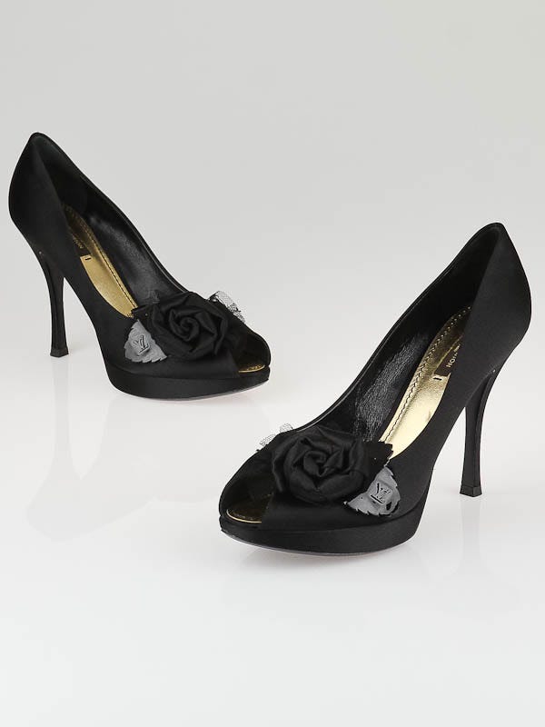 Louis Vuitton Black Satin Glamorize Me Pumps Size 8/38.5