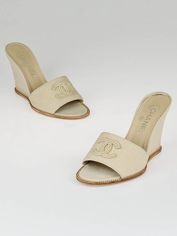 Chanel Natural Canvas CC Logo Slide Wedge Sandals Size 5.5/36 - Yoogi's  Closet