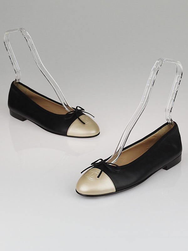 Chanel Black/Cream Lambskin Leather CC Cap-Toe Ballet Flats Size 9/39.5