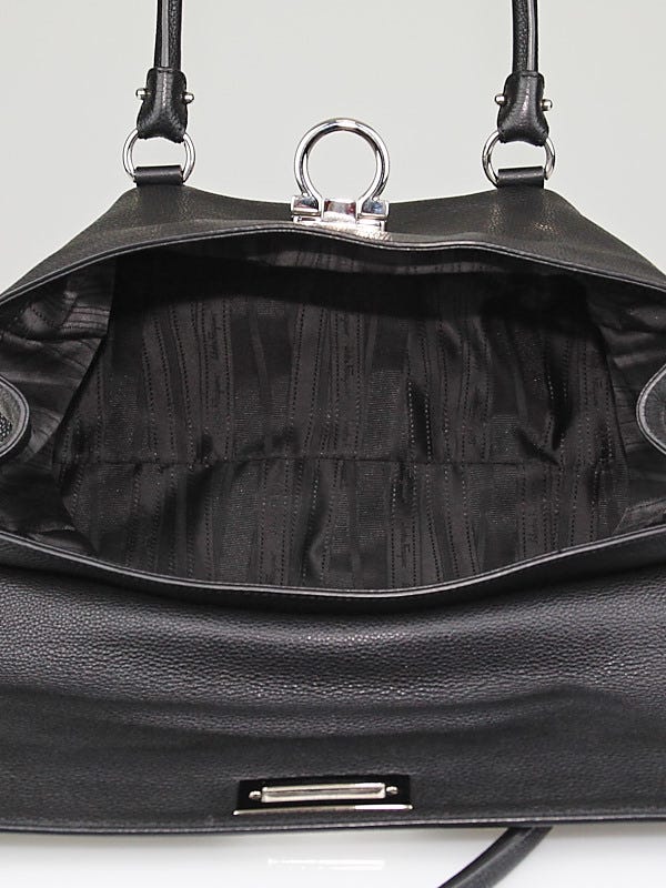 Salvatore Ferragamo Black Leather Shoulder Bag | Yoogi's Closet