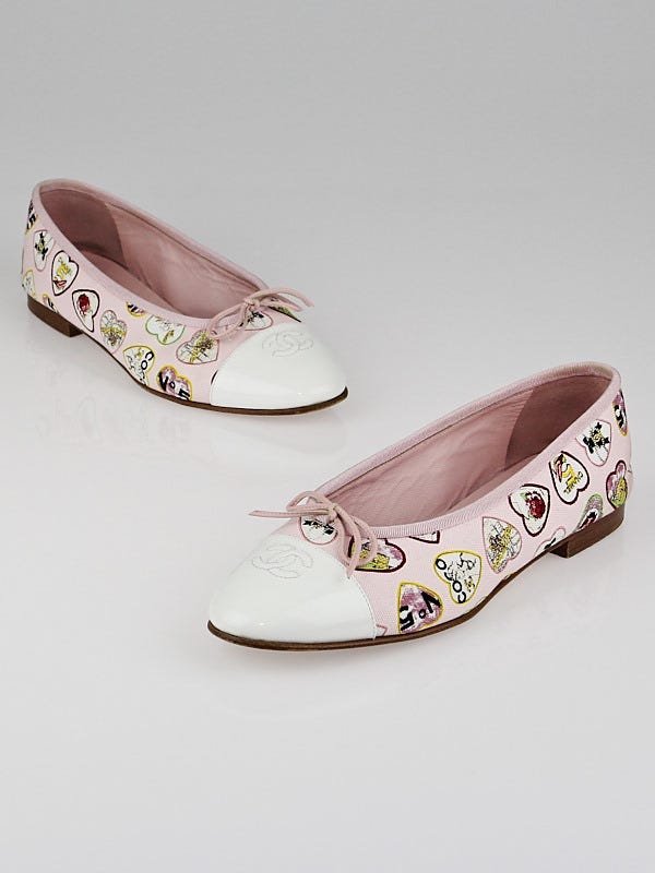 Chanel Pink Heart Charms Print Canvas CC Cap Toe Ballet Flats Size 8.5/39