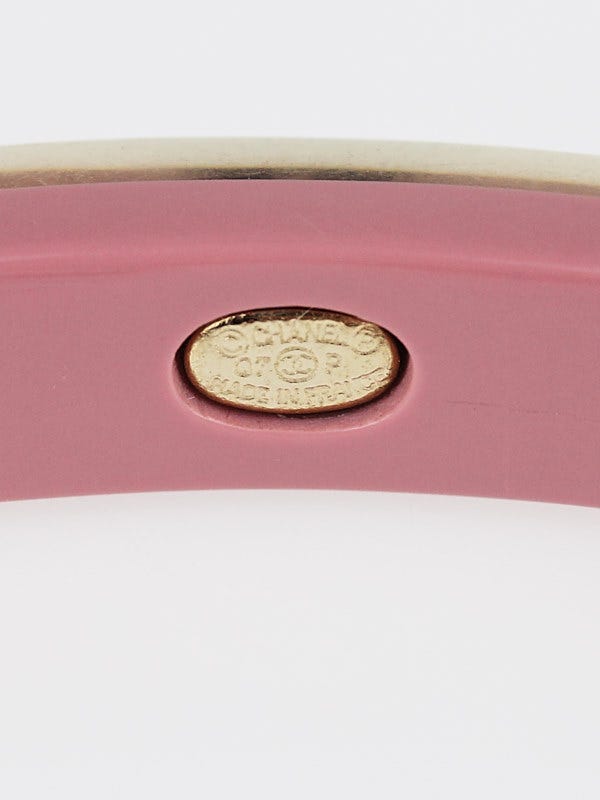 Chanel Pink Resin CC Narrow Bangle Bracelet | Yoogi's Closet Chanel Pink Resin CC Narrow Bangle Bracelet | Yoogi's Closet