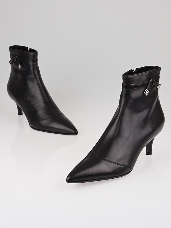 Louis Vuitton Black Calf Leather Ankle Boots Size 10.5/41