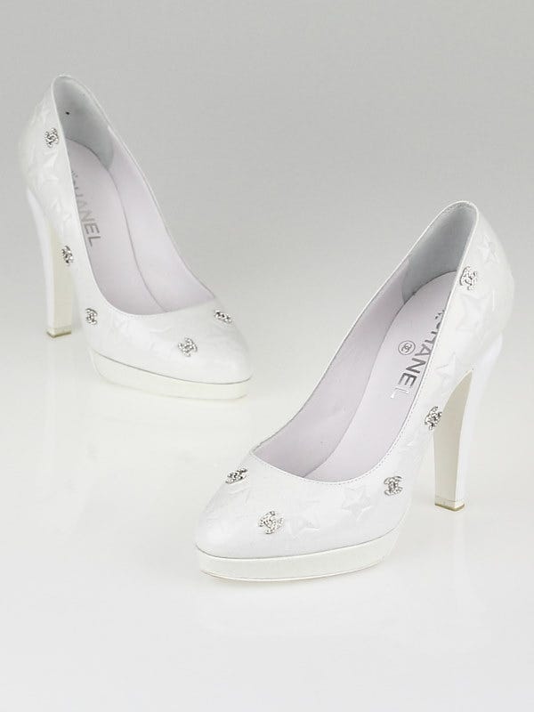 Chanel White Glitter Patent Leather Crystal CC Star Pumps Size 7/37.5