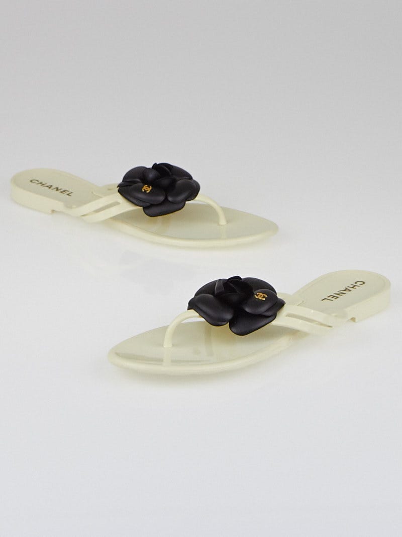 Chanel White Rubber Camellia Flower Thong Sandals Size 7.5/38 - Yoogi's  Closet