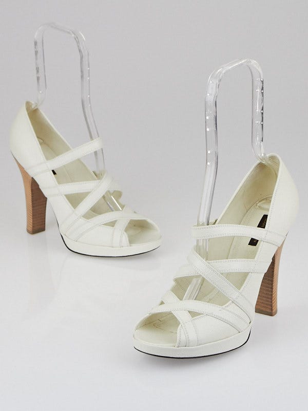 Louis Vuitton White Leather Ball Whip Sandals Size 3.9/40