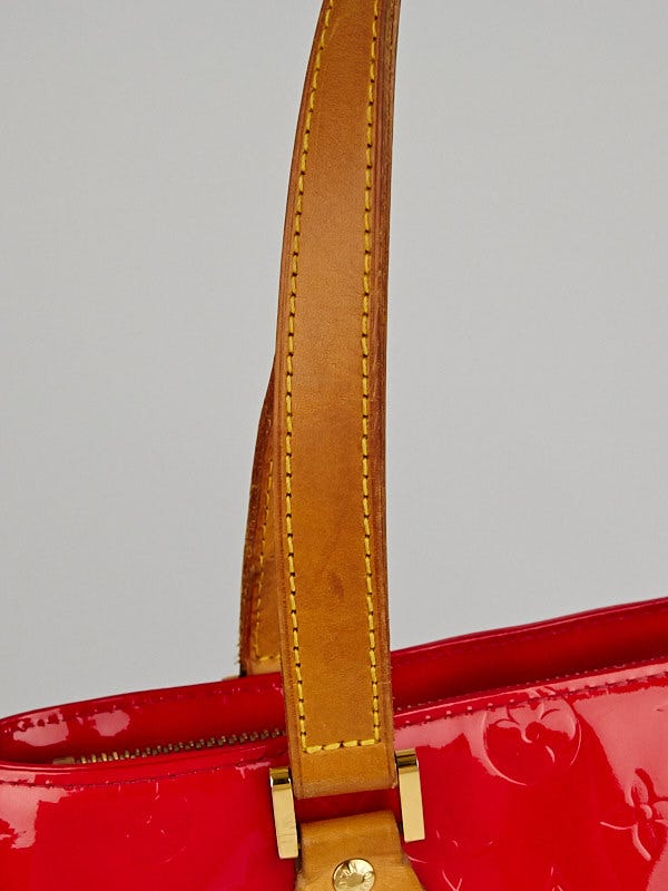 Houston leather handbag Louis Vuitton Red in Leather - 37318892