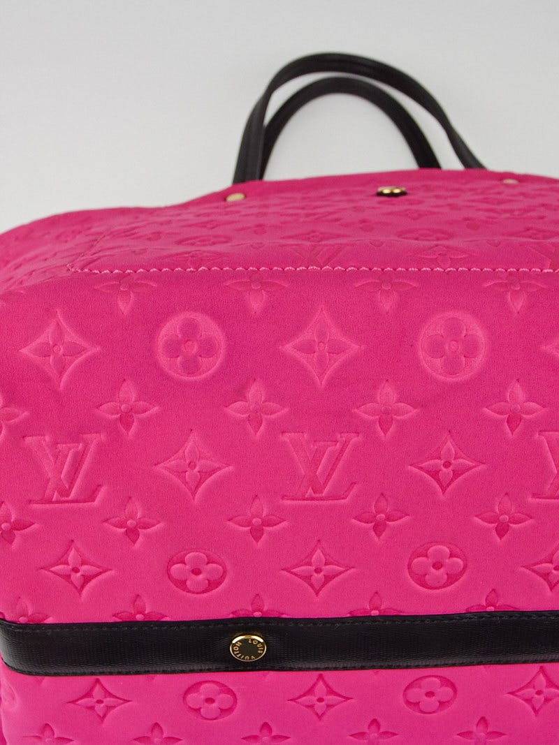Louis Vuitton limited edition monogram neoprene scuba MM tote bag Fuschia  Nylon ref.141545 - Joli Closet