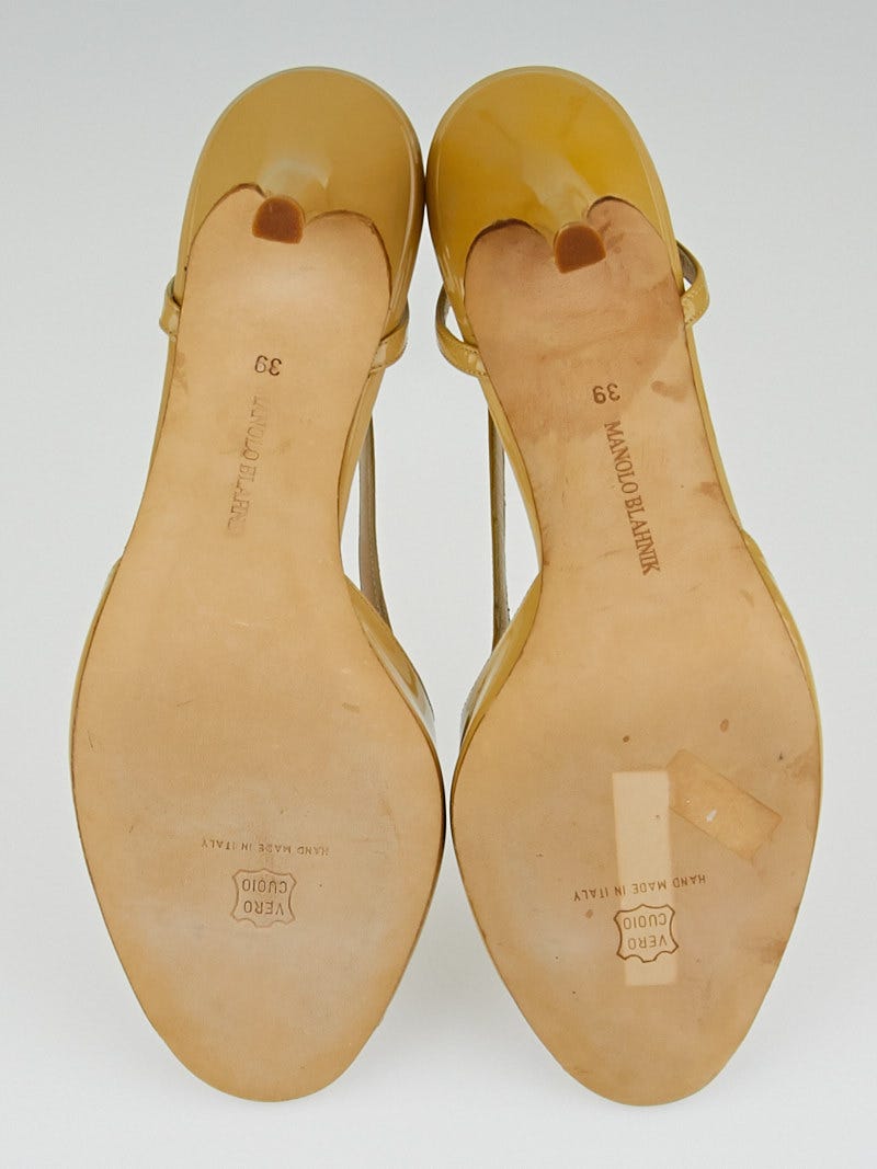 Manolo Blahnik Beige Patent Leather Peep Toe Slingback Heels