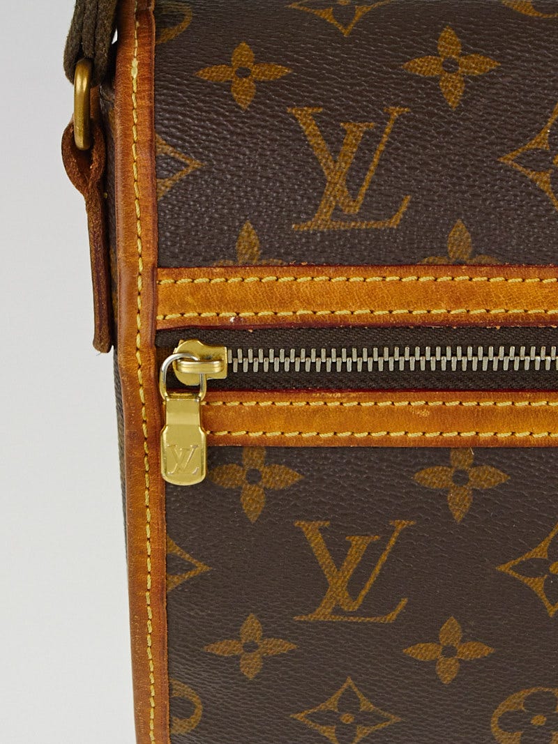 Louis Vuitton Monogram Canvas Bosphore Pochette Messenger Bag - Yoogi's  Closet