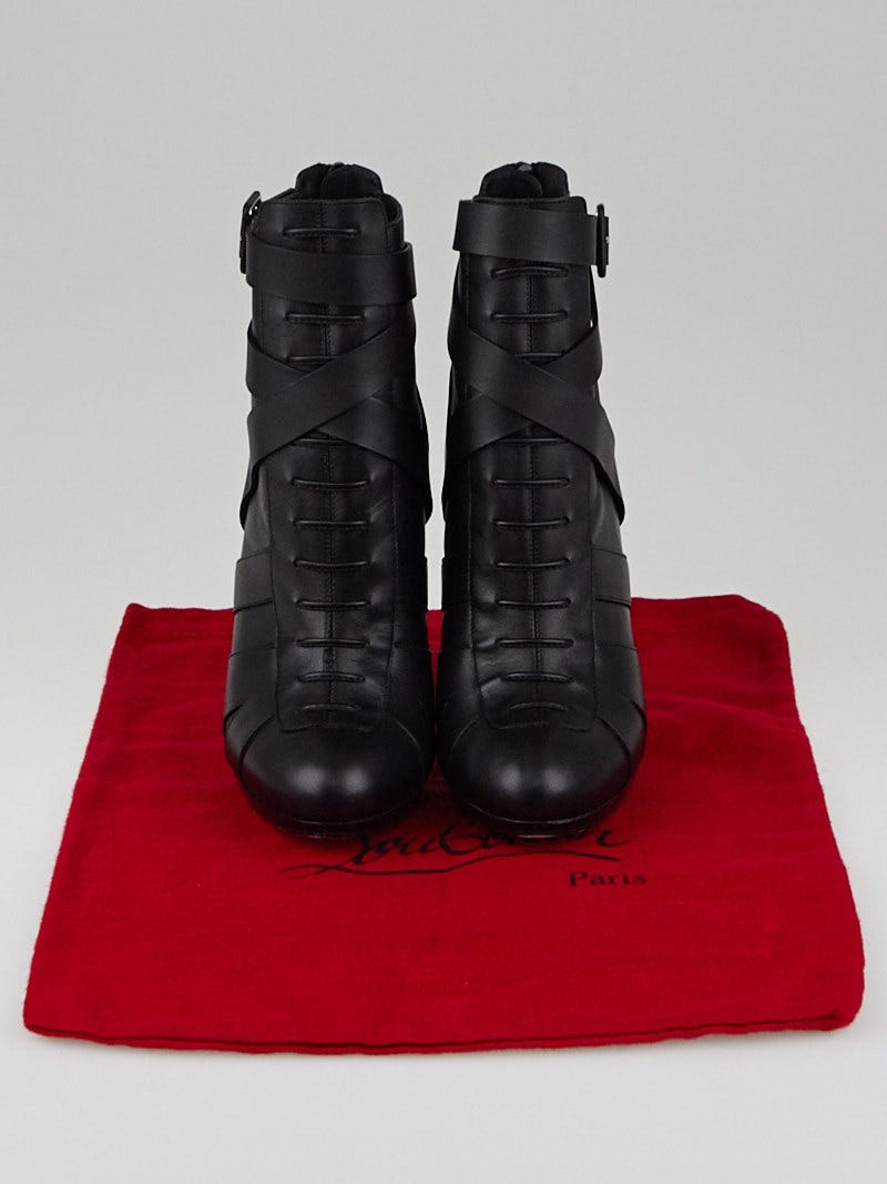 Christian louboutin outlet lamu boots