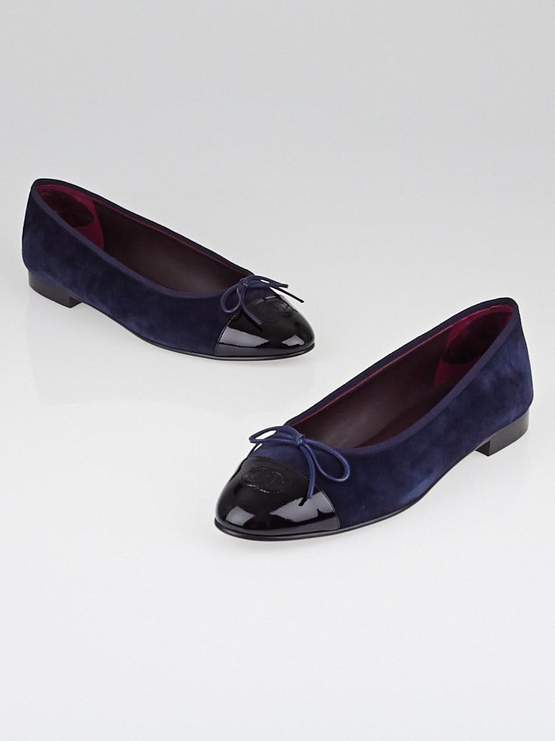 Chanel Navy Blue Suede / Black Patent Leather CC Cap Toe Ballet Flats Size 9/39.5  - Yoogi's Closet