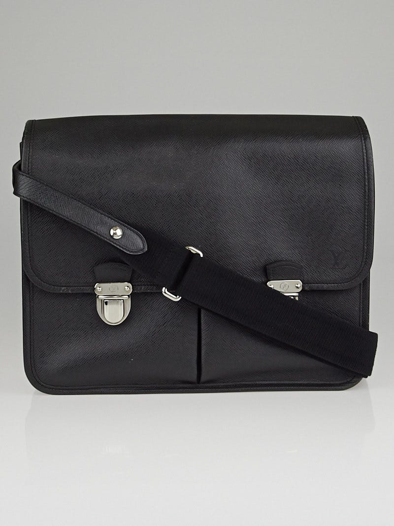 Louis Vuitton Ardoise Taiga Leather Alexei Messenger Bag | Yoogi's