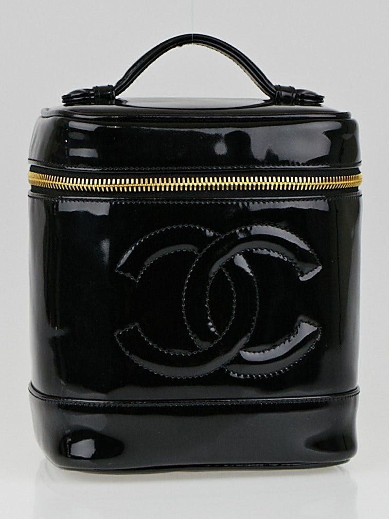 Chanel Black Patent Leather Cosmetic Case | Yoogi's Closet