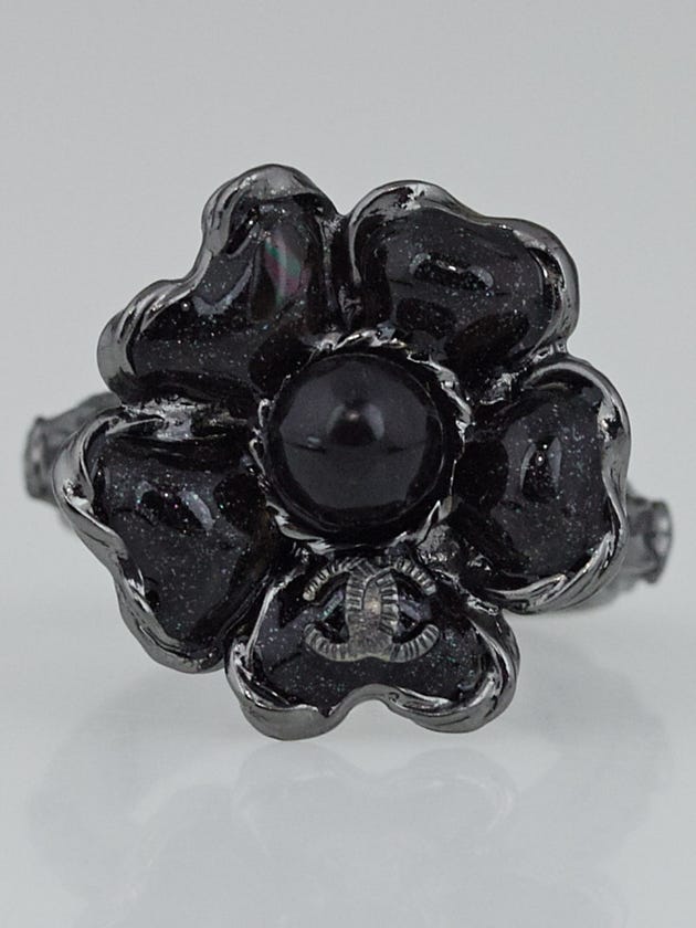 Chanel Black Enamel CC Flower Ring Size 7