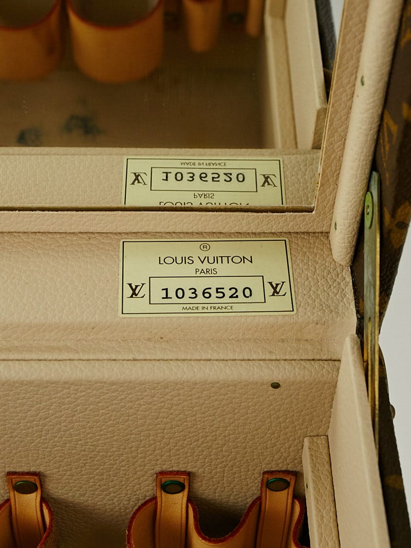 Authentic Louis Vuitton Shipping Box 18 x 13 x 3 Cardboard *Empty* Scarf Box