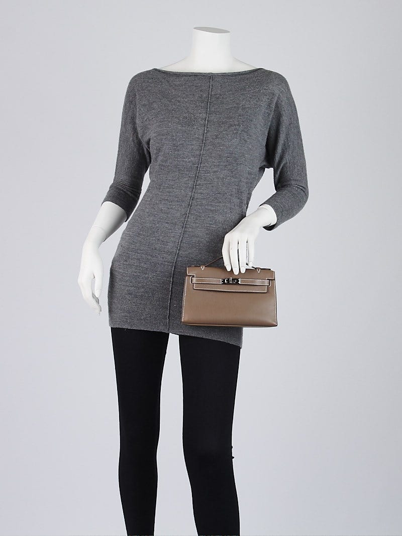 kelly pochette outfit