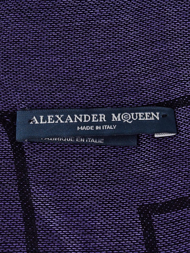 Alexander McQueen Black/Purple Silk/Cashmere Skull Scarf | Yoogi's
