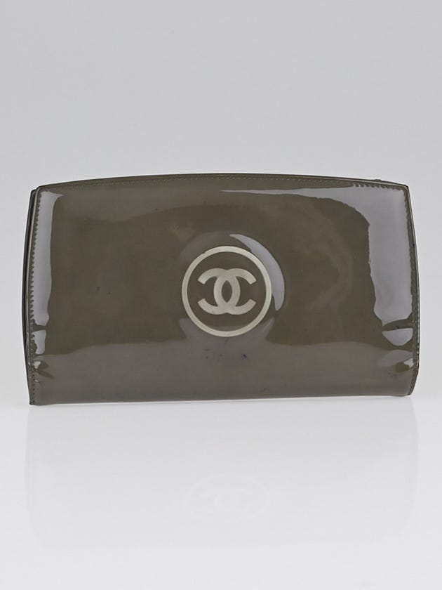 Chanel Grey Patent Leather CC Long Yen Flap Wallet
