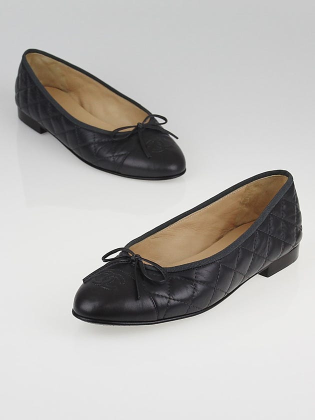 Chanel Dark Grey Quilted Leather CC Cap Toe Ballet Flats Size 7.5/38