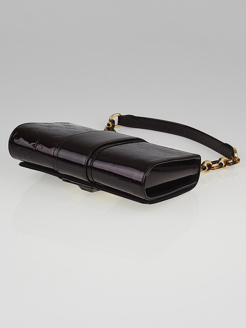 Louis Vuitton Amarante Monogram Vernis Vermont Avenue Clutch Bag. Black  Leather ref.406256 - Joli Closet