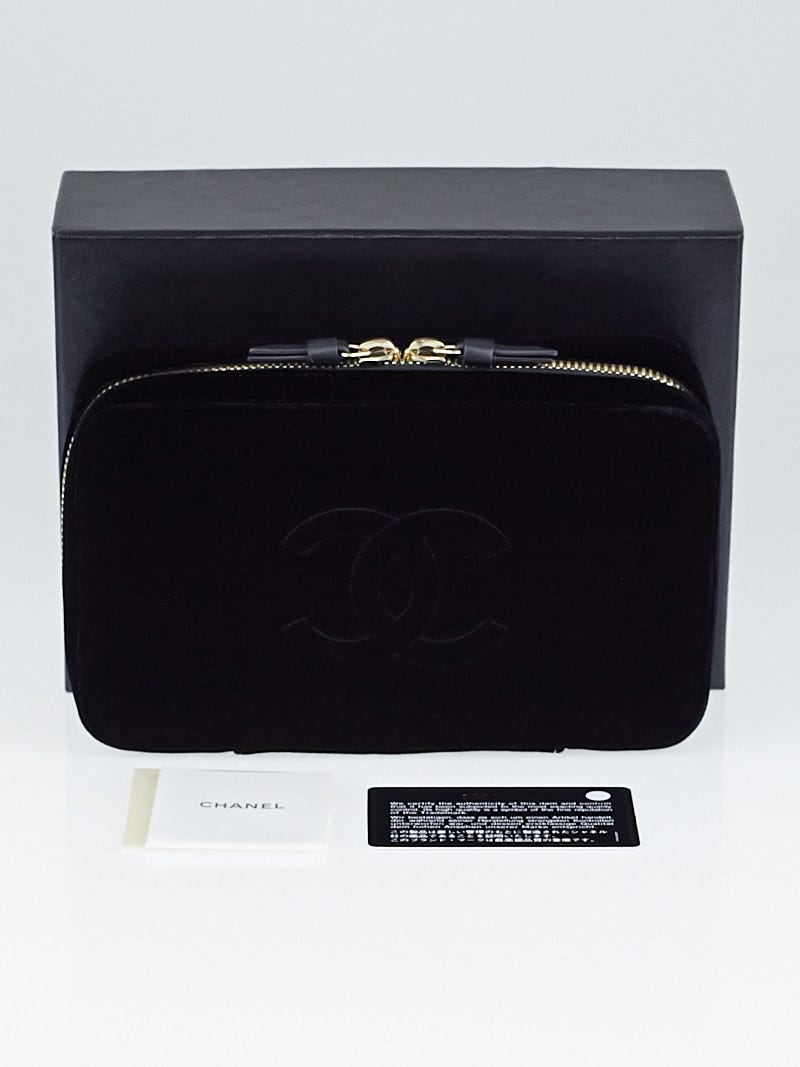 Chanel Black Velvet CC Jewelry Travel Case - Yoogi's Closet