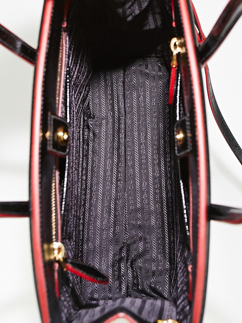 Prada - Black Leather Double Zip Gusset Crossbody Bag