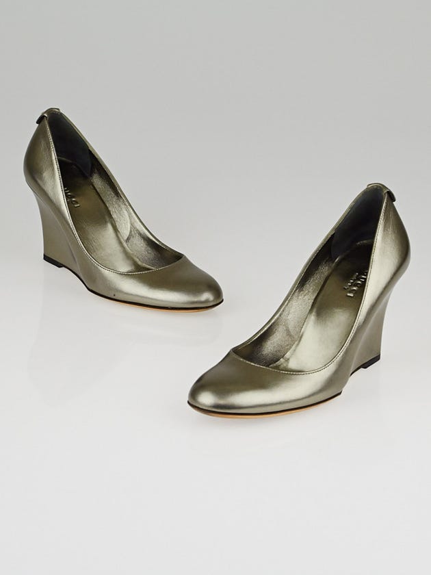 Gucci Silver Metallic Leather Wedges Size 5.5B