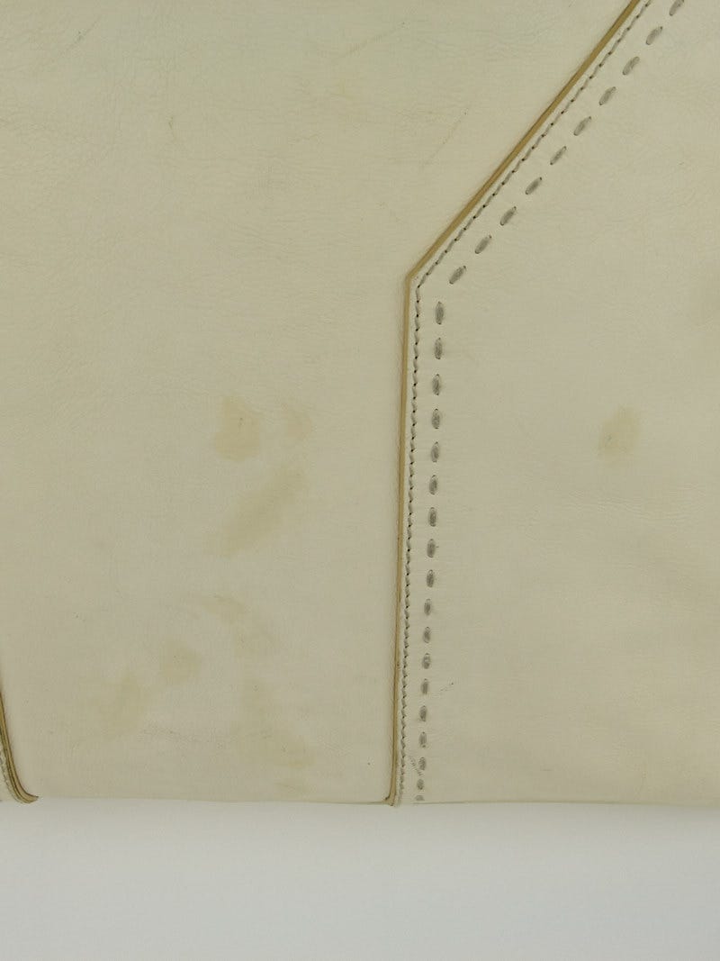 Yves Saint Laurent White Calfskin Leather Oversized Muse Bag Yves Saint Laurent White Calfskin Leather Oversized Muse Bag