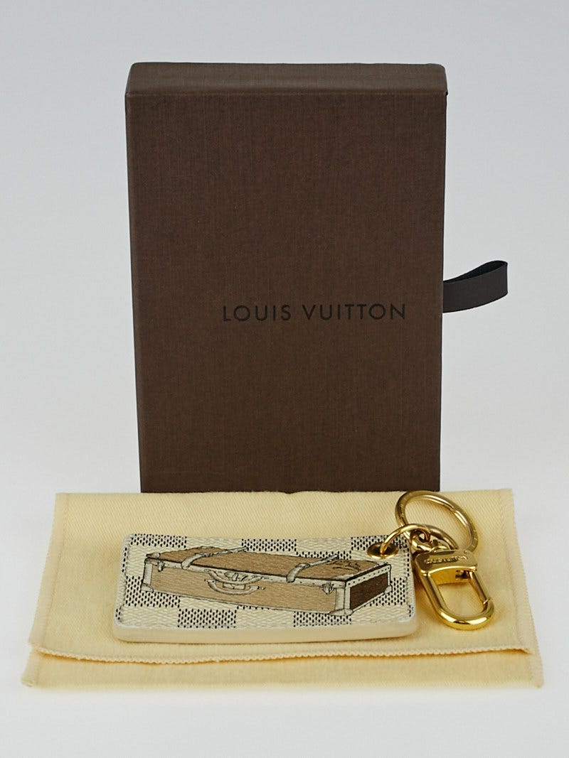 Louis Vuitton Limited Edition Damier Canvas Illustre Cream Trunk Key Holder  and Bag Charm - Yoogi's Closet