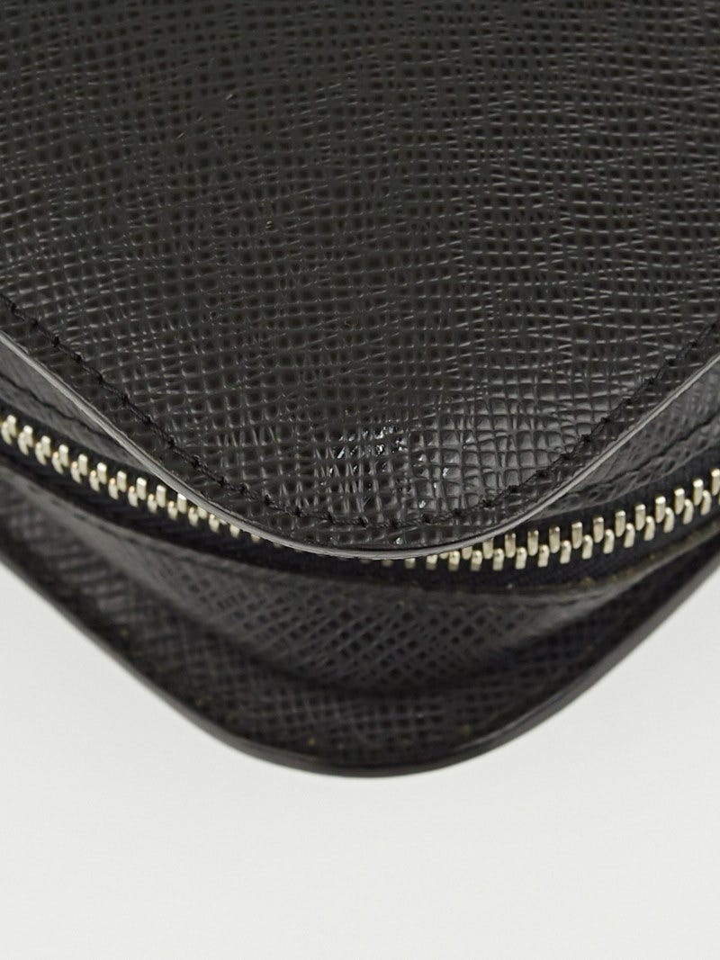 Louis Vuitton Black Taiga Leather Pochette Baikal Clutch Bag - Yoogi's  Closet
