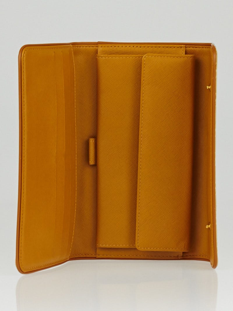 Louis Vuitton Beige Monogram Mini Lin Canvas Porte-Tresor International  Wallet - Yoogi's Closet