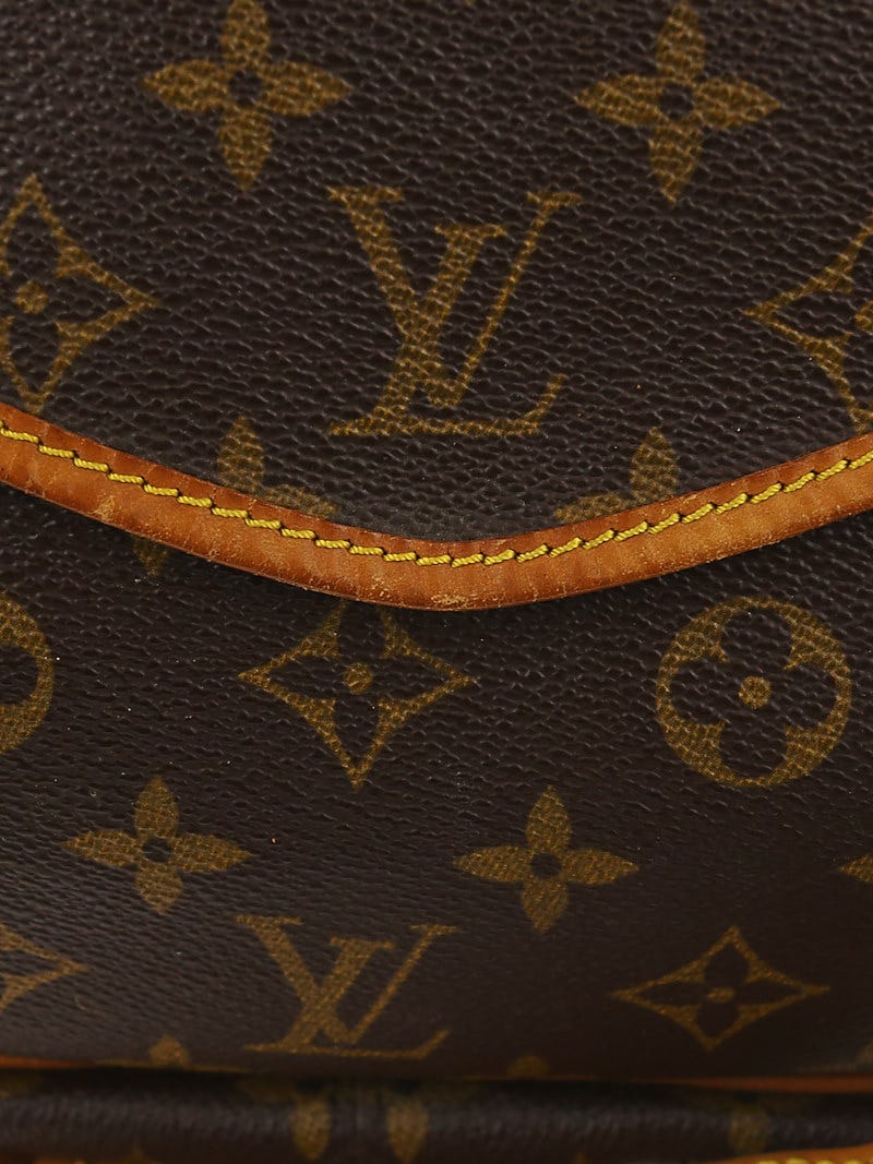 Louis Vuitton Monogram Canvas Saumur 43 Bag - Yoogi's Closet