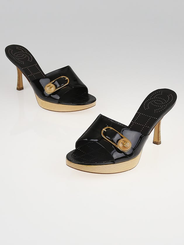 Chanel Black Patent Leather Open Toe Slides Mules Size 7.5/38