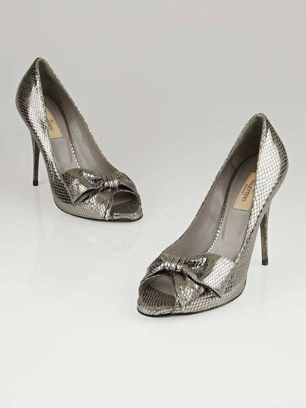 Valentino Metallic Snakeskin Flat Bow Peep-Toe Pumps Size 7.5/38