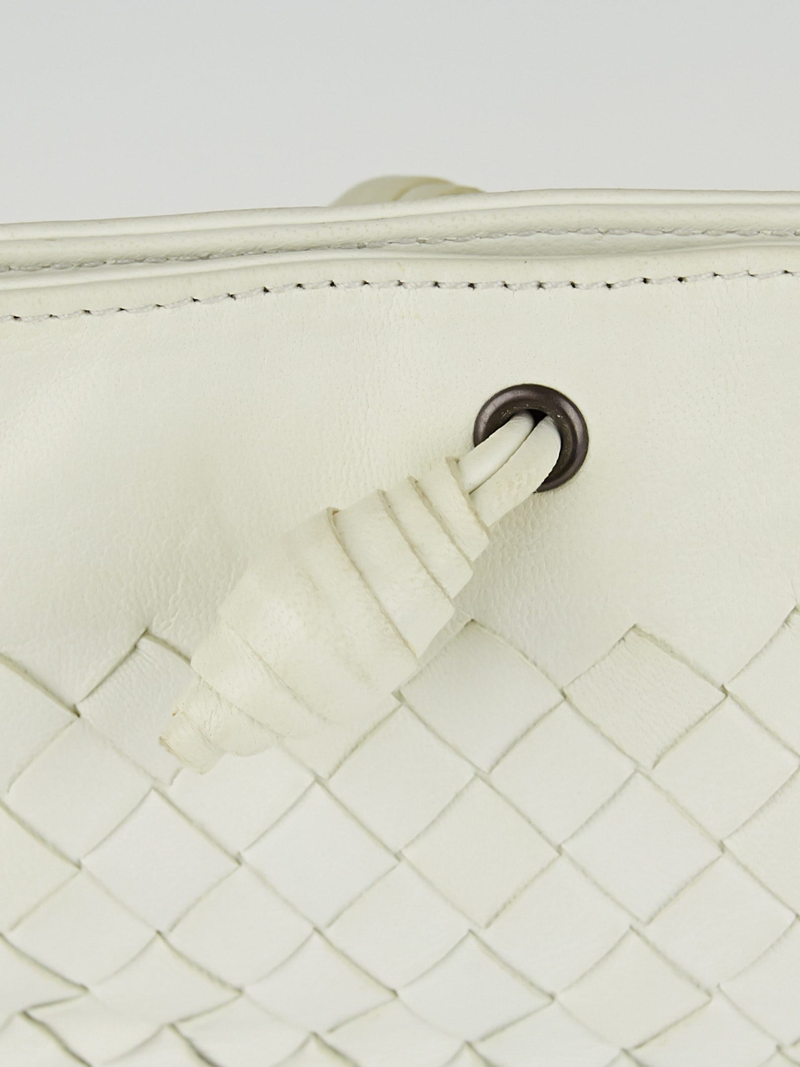 【関税込み】Bottega Veneta オフホワイト Seal リング Bottega Veneta: オフホワイト Seal リング | SSENSE 日本