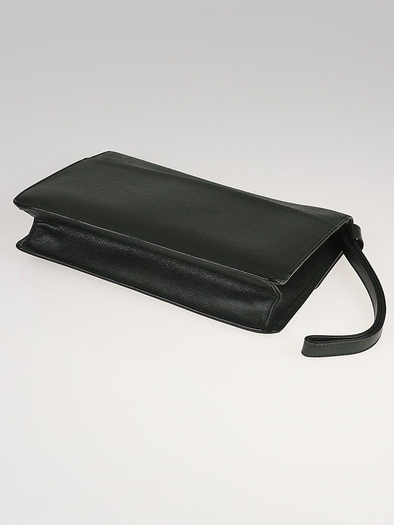 Louis Vuitton Taiga Kaluga Clutch Bag (SHG-26940) – LuxeDH