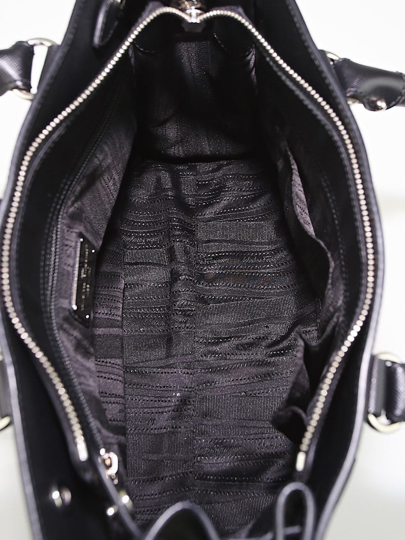 Salvatore Ferragamo Black Pebbled Leather Briana Small Tote Bag Salvatore Ferragamo Black Pebbled Leather Briana Small Tote Bag