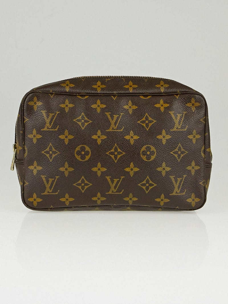 Lot - Louis Vuitton monogram canvas dopp kit makeup bag with
