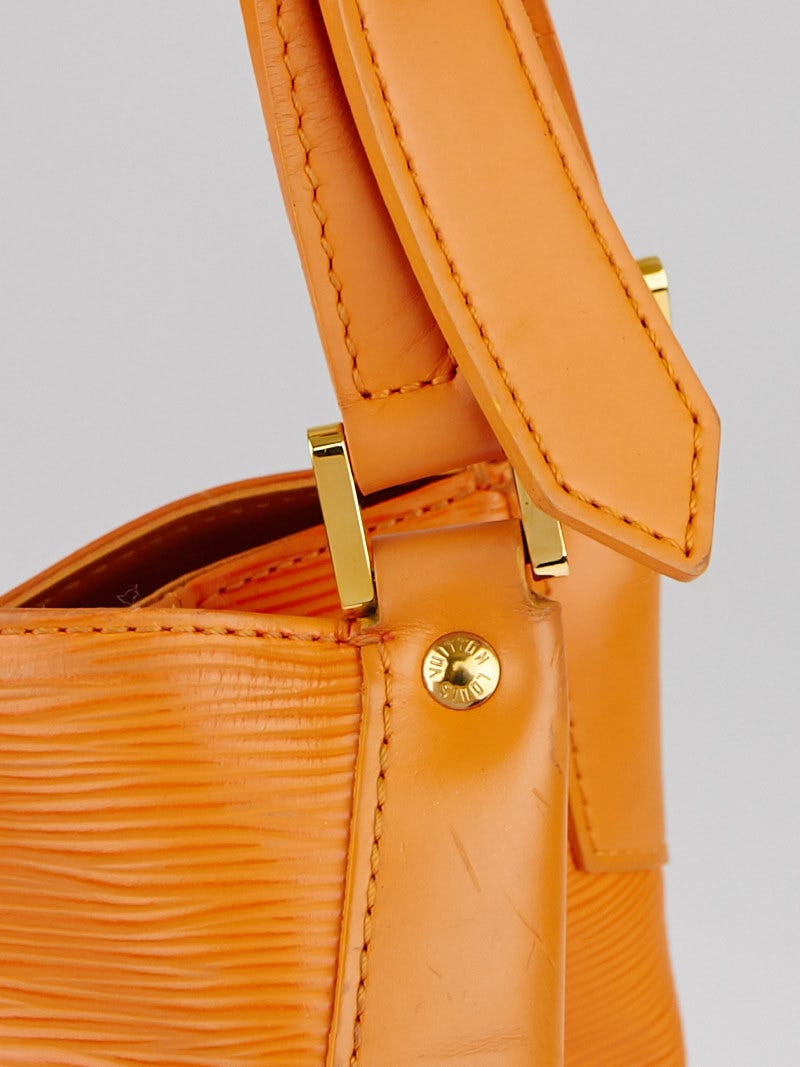 Louis Vuitton Louis Vuitton Mandara PM bag in orange epi leather